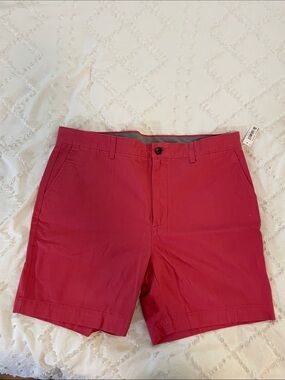 Amazon Essentials Men's Red Flat Front Chino Shorts nwt